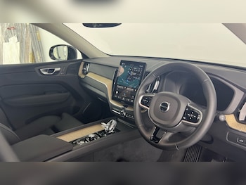Used Volvo XC60 2025 for sale - 78827968: Photo