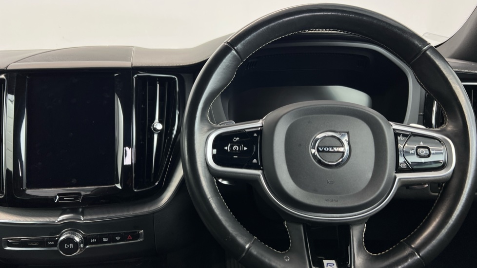 Used Volvo XC60 2019 for sale - 76652334: Photo 10