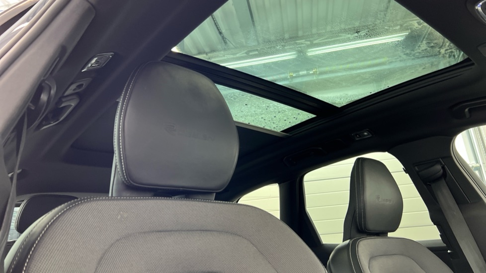 Used Volvo XC60 2019 for sale - 76652334: Photo 31