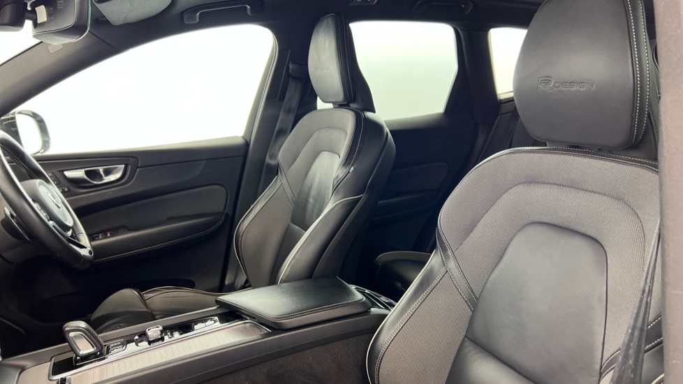 Used Volvo XC60 2019 for sale - 76652334: Photo 37