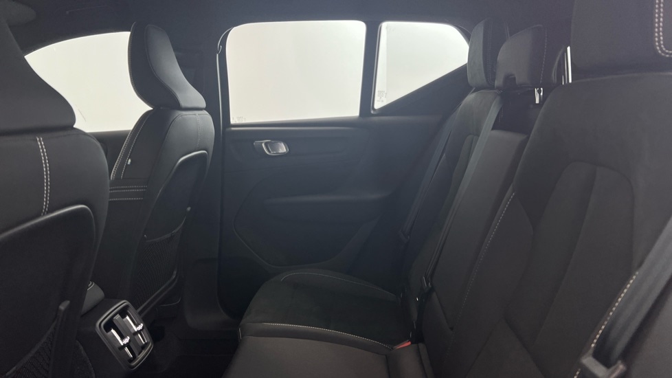 Used Volvo XC40 2024 for sale - 77994999: Photo 33