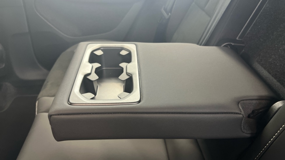 Used Volvo XC40 2024 for sale - 77994999: Photo 34