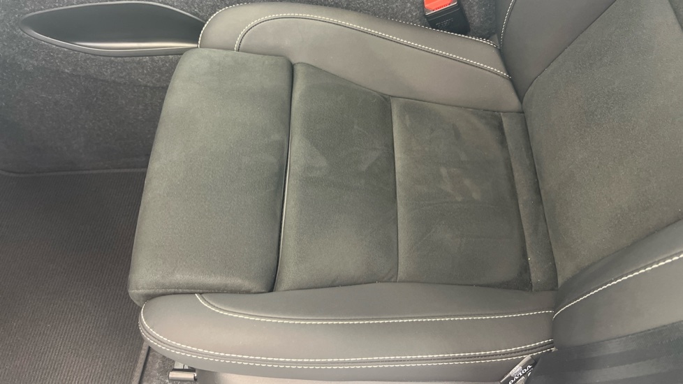 Used Volvo XC40 2024 for sale - 77994999: Photo 39