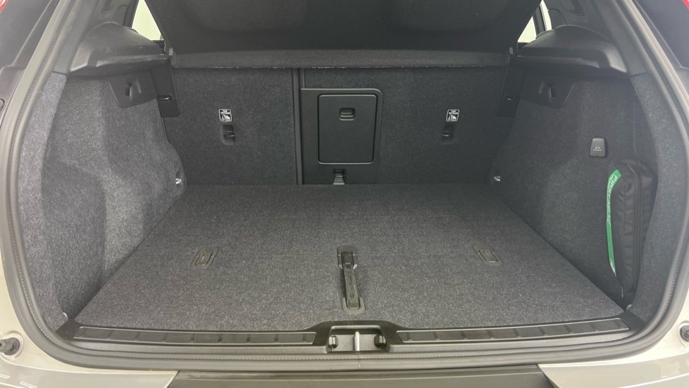 Used Volvo XC40 2024 for sale - 77994999: Photo 53