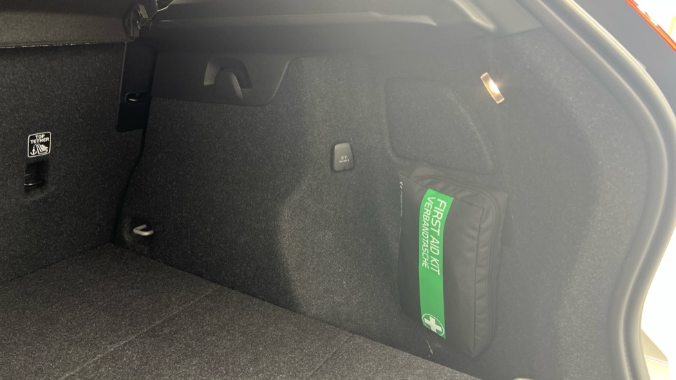 Used Volvo XC40 2024 for sale - 77994999: Photo 55