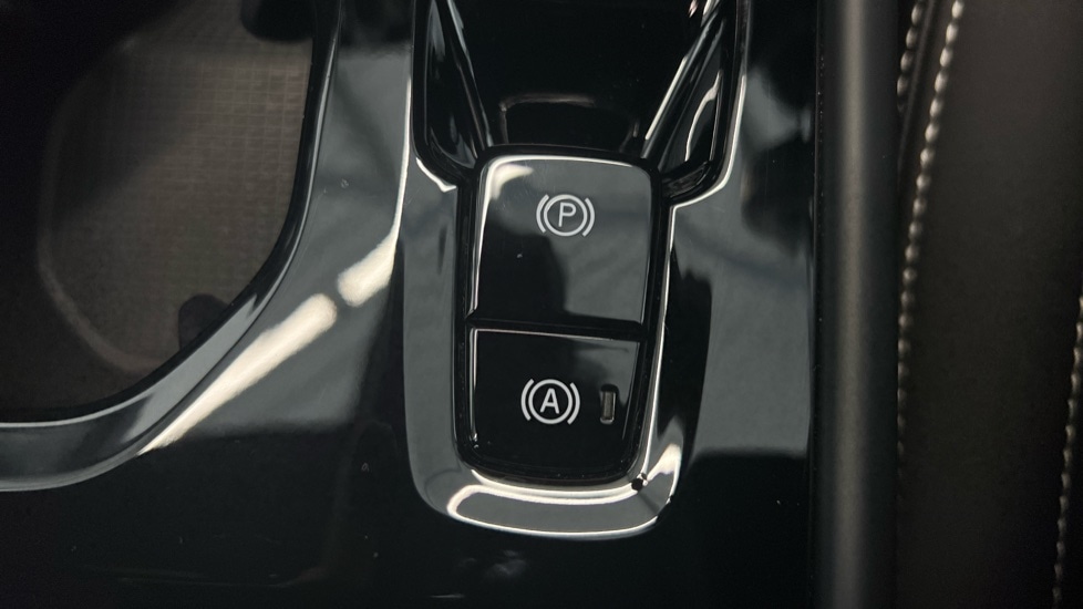 Used Volvo XC40 2024 for sale - 77994999: Photo 68