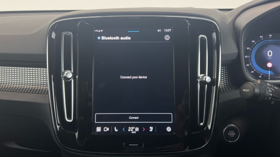 Used Volvo XC40 2024 for sale - 77994999: Photo 74