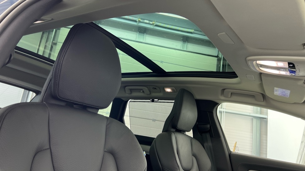 Used Volvo V90 2023 for sale - 77281010: Photo 31