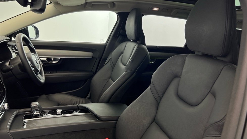 Used Volvo V90 2023 for sale - 77281010: Photo 37
