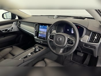 Used Volvo V90 2023 for sale - 77281010: Photo