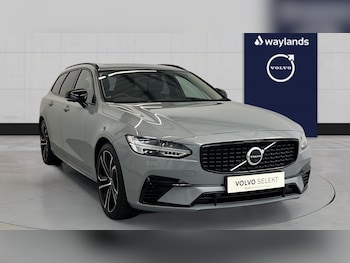 2025 - 2.0 T8 [455] PHEV Ultra Dark 5dr AWD Auto