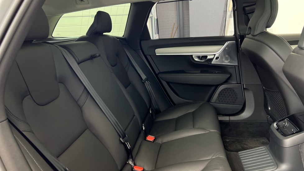Used Volvo V90 2025 for sale - 76552412: Photo 6