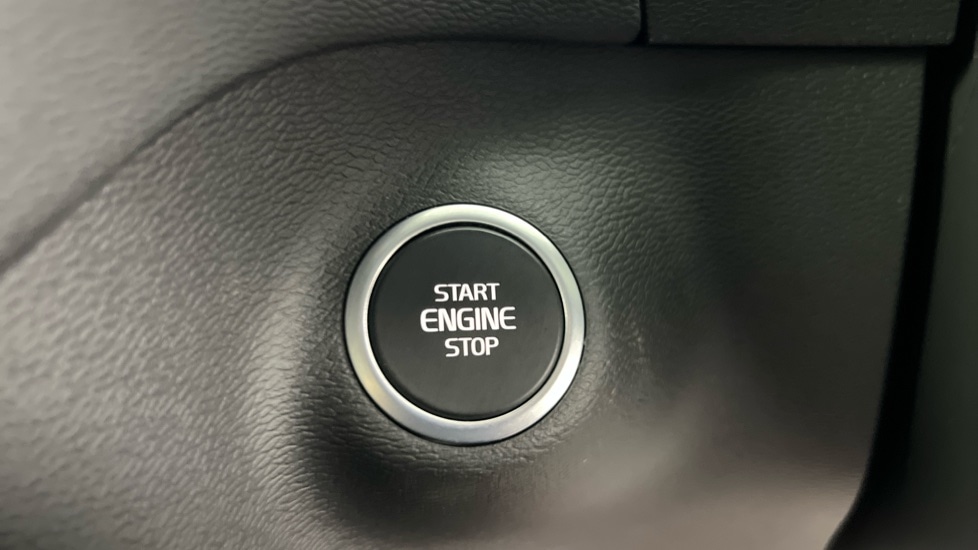 Used Volvo XC40 2022 for sale - 77971799: Photo 27