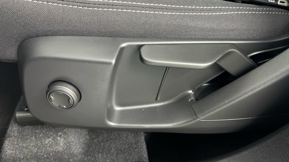 Used Volvo XC40 2022 for sale - 77971799: Photo 37