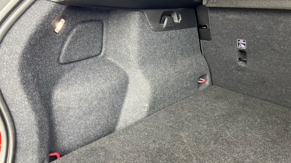 Used Volvo XC40 2022 for sale - 77971799: Photo 51