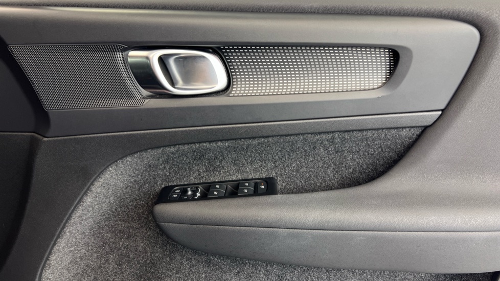 Used Volvo XC40 2022 for sale - 76664426: Photo 29