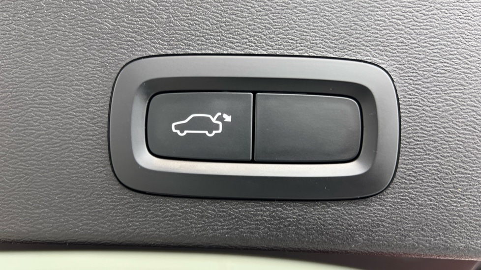 Used Volvo XC40 2022 for sale - 76664426: Photo 35