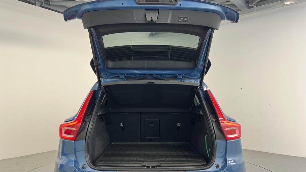 Used Volvo XC40 2023 for sale - 77483048: Photo 13