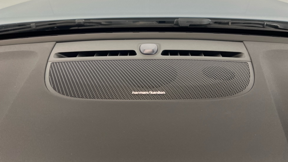 Used Volvo XC40 2023 for sale - 77483048: Photo 25