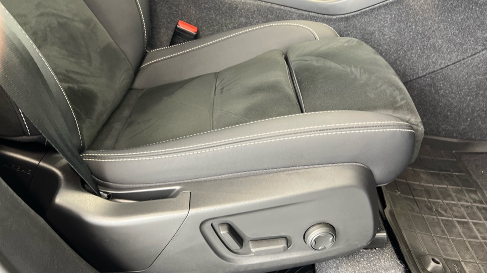 Used Volvo XC40 2023 for sale - 77483048: Photo 29