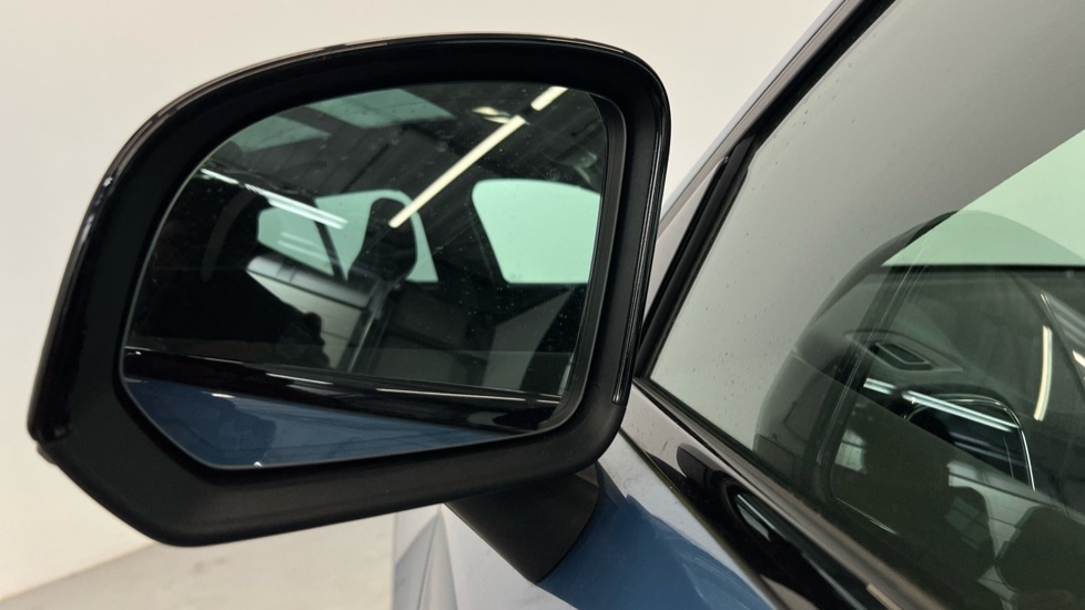 Used Volvo XC40 2023 for sale - 77483048: Photo 40