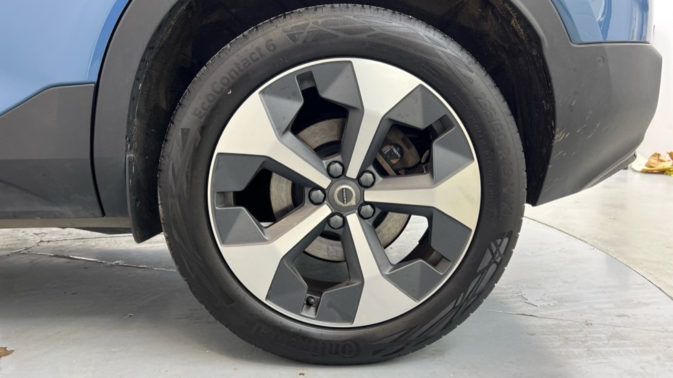 Used Volvo XC40 2023 for sale - 77483048: Photo 44