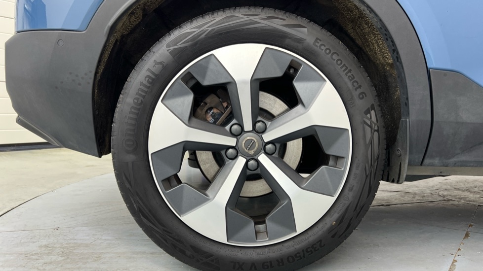 Used Volvo XC40 2023 for sale - 77483048: Photo 48