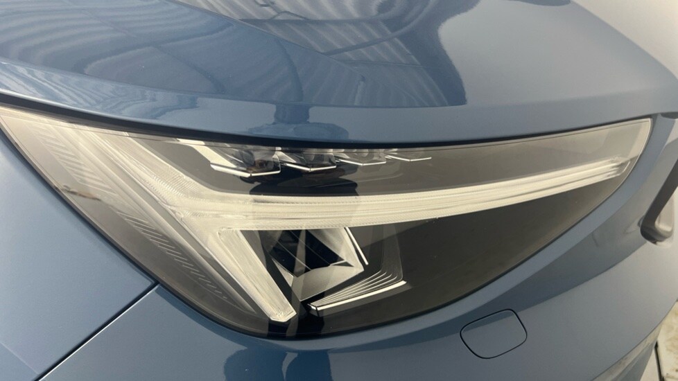 Used Volvo XC40 2023 for sale - 78049744: Photo 15