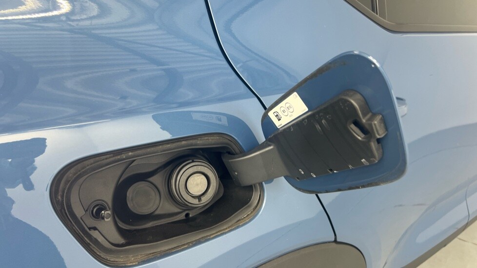 Used Volvo XC40 2023 for sale - 78049744: Photo 16