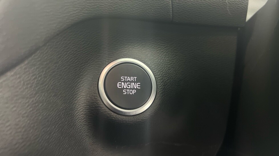 Used Volvo XC40 2023 for sale - 78049744: Photo 26