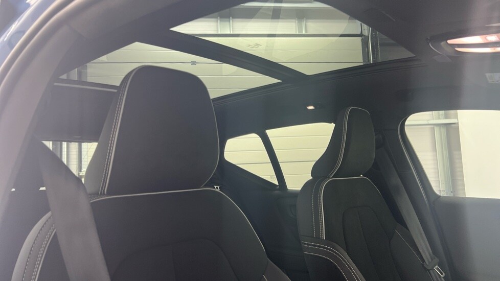 Used Volvo XC40 2023 for sale - 78049744: Photo 30