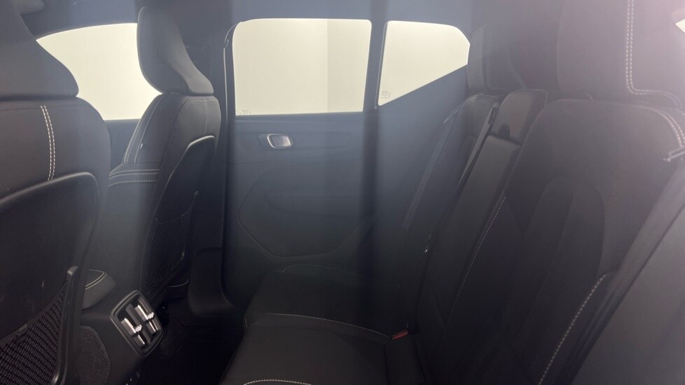 Used Volvo XC40 2023 for sale - 78049744: Photo 32