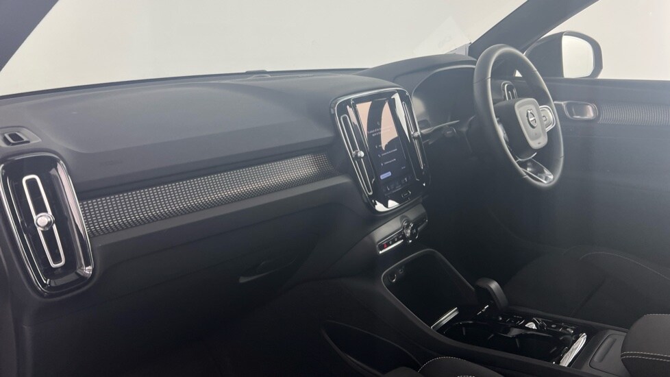 Used Volvo XC40 2023 for sale - 78049744: Photo 35