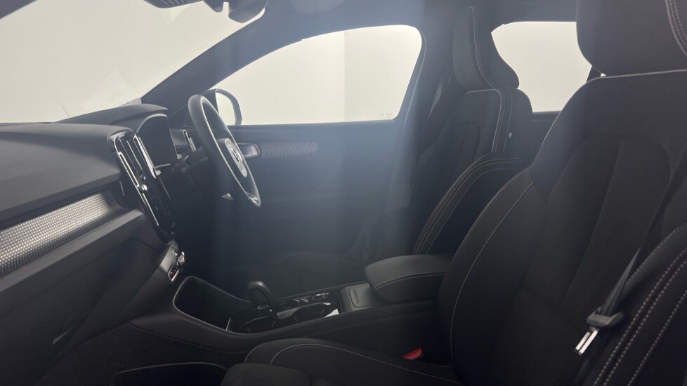 Used Volvo XC40 2023 for sale - 78049744: Photo 36