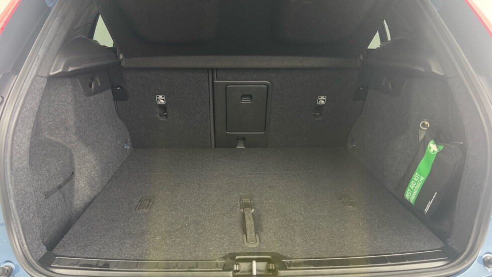 Used Volvo XC40 2023 for sale - 78049744: Photo 51