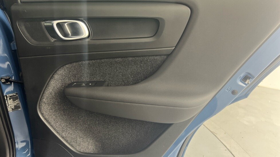 Used Volvo XC40 2023 for sale - 78049744: Photo 57