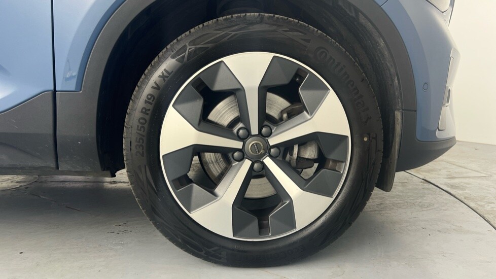 Used Volvo XC40 2023 for sale - 78049744: Photo 9