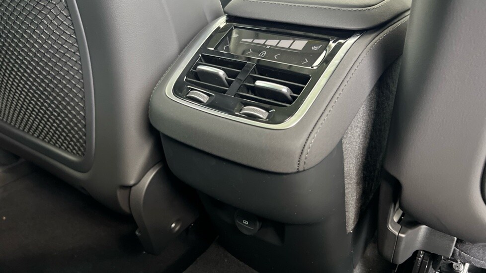 Used Volvo XC90 2025 for sale - 77885304: Photo 14