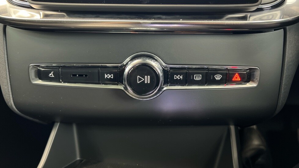 Used Volvo XC90 2025 for sale - 77885304: Photo 15