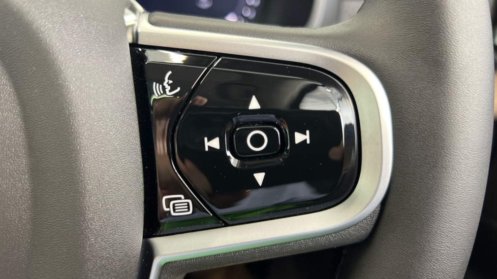 Used Volvo XC90 2025 for sale - 77799842: Photo 21