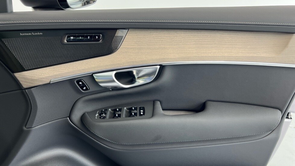 Used Volvo XC90 2025 for sale - 77799842: Photo 28