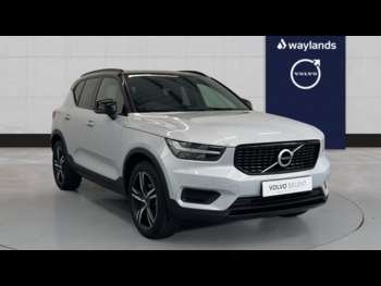 2022 - R-Design, T3 Automatic (Panoramic Sunroof, Harman / Kardon Sound) 5-Door