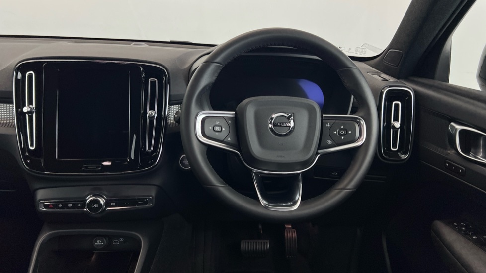 Used Volvo XC40 2024 for sale - 76074618: Photo 10