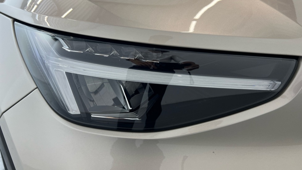 Used Volvo XC40 2024 for sale - 76074618: Photo 41