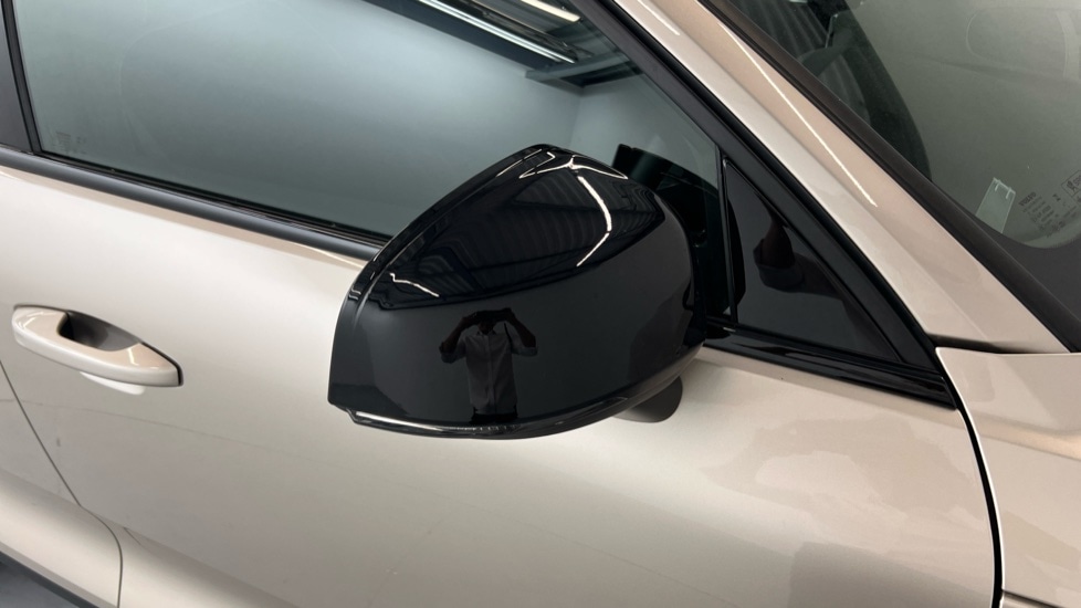 Used Volvo XC40 2024 for sale - 76074618: Photo 42