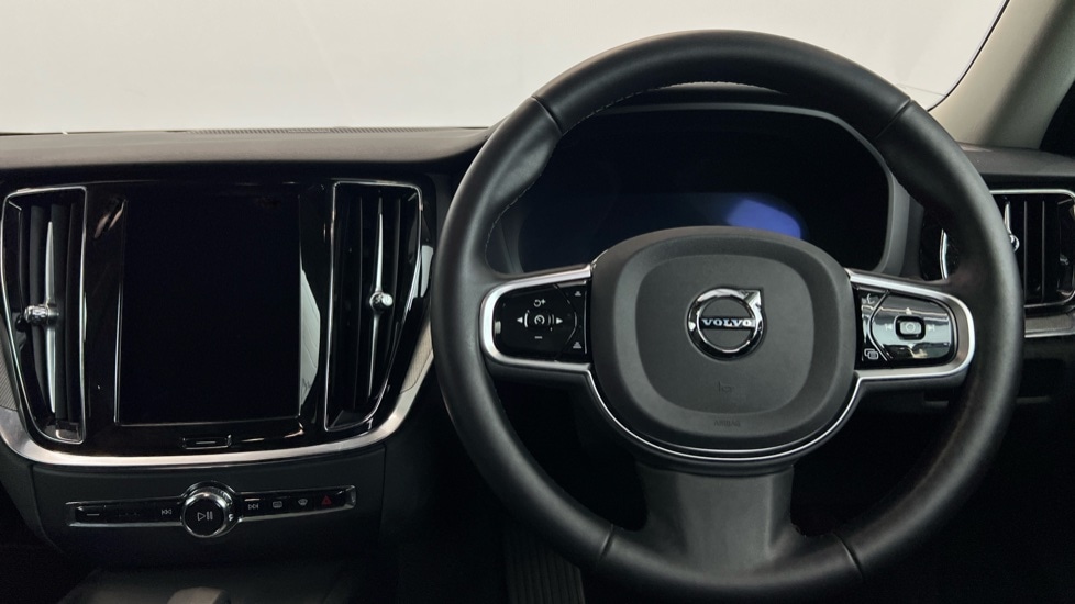 Used Volvo V60 2025 for sale - 77690767: Photo 10