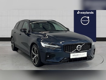 2025 - Ultra, B4 Mild hybrid, Petrol, Dark (Pilot Assist, BLIS)