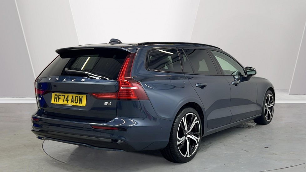 Used Volvo V60 2025 for sale - 77690767: Photo 2