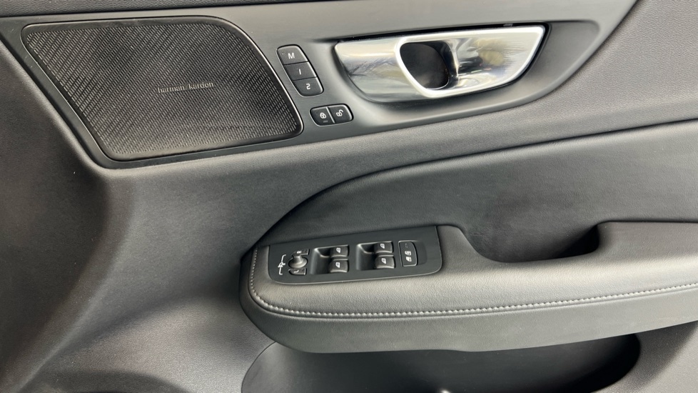 Used Volvo V60 2025 for sale - 77690767: Photo 28