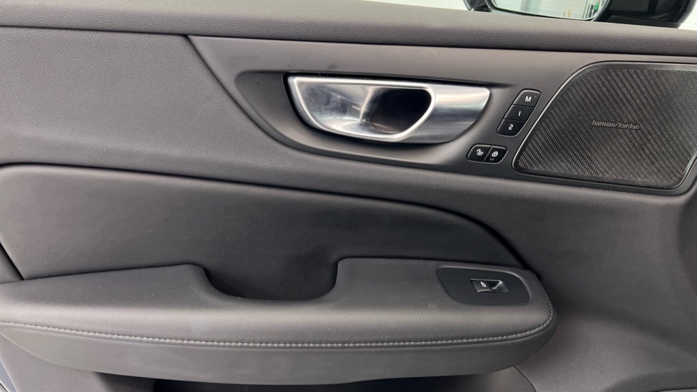Used Volvo V60 2025 for sale - 77690767: Photo 39